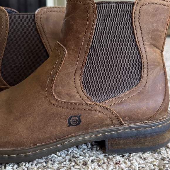 Born Men's Tan Leather Ankle Boots - Picture 4 of 9